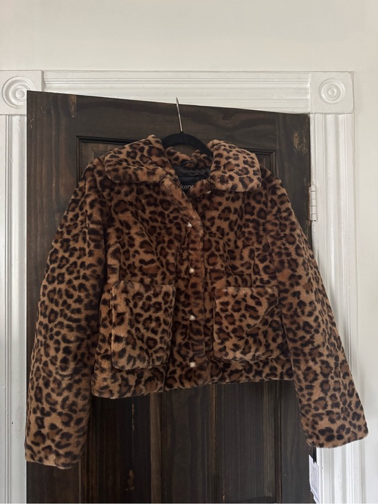 Kensie Jackets & Blazers - Kensie Leopard Print Faux Fur Short Jacket